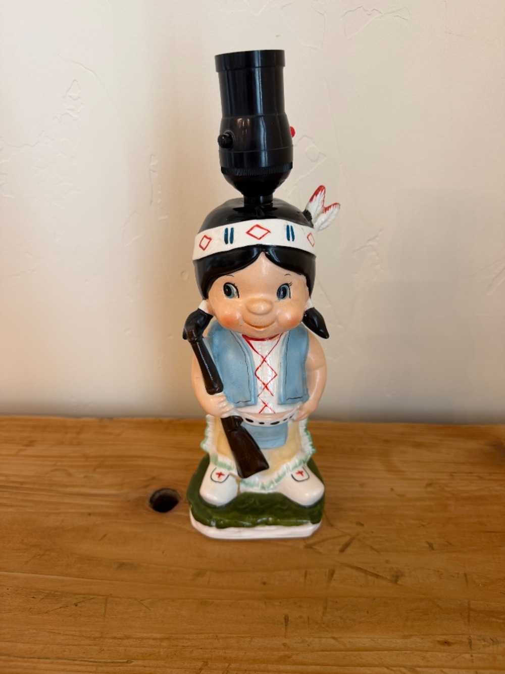 Vintage Nasco Native American Boy Lamp